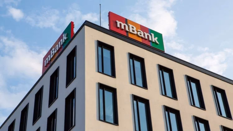 Czy mBank upadnie?